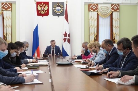 Врио Главы Мордовии Артём Здунов провел еженедельное оперативное совещание с членами Правительства